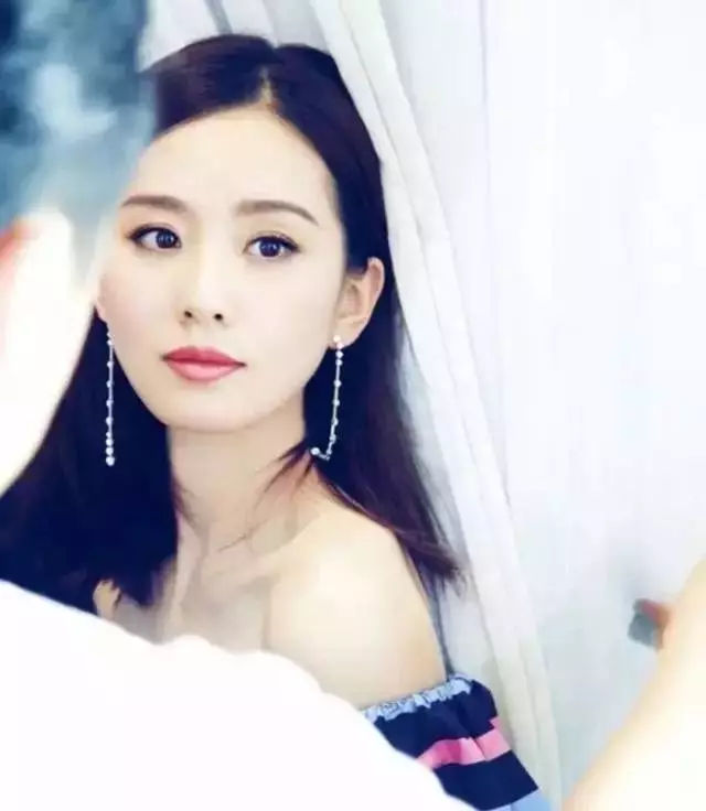 女生怎么戴耳環好看？【看臉型！選耳環】