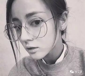 明星戴的銀飾是什么？【經典火爆銀飾】