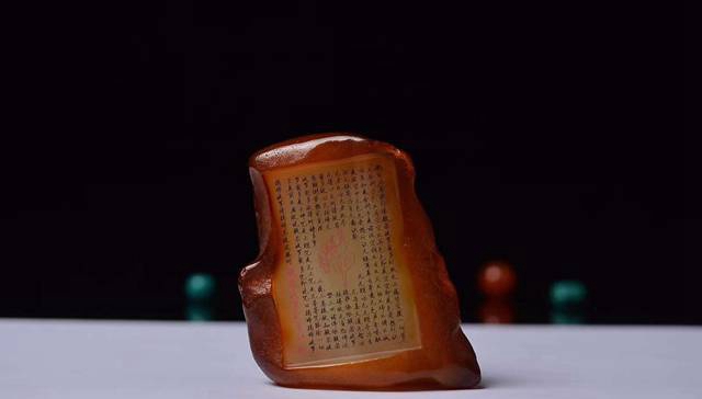 蜜蠟帶原皮好不好，該如何選擇蜜蠟