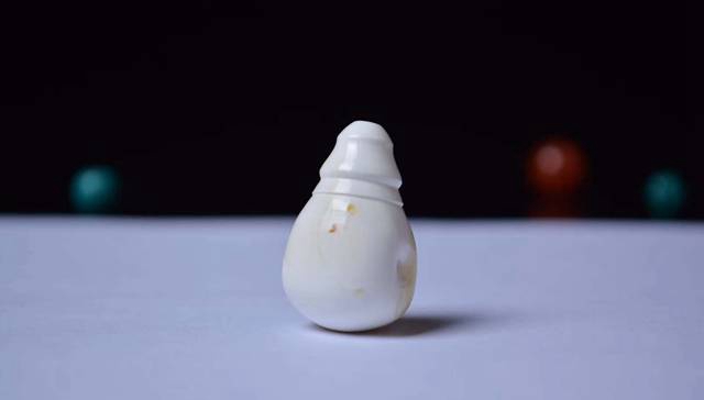 蜜蠟為什么這么輕，蜜蠟鑒別有何講究