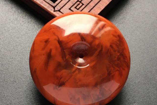 南紅瑪瑙火焰紋價格，南紅瑪瑙火焰紋價格受哪些因素影響