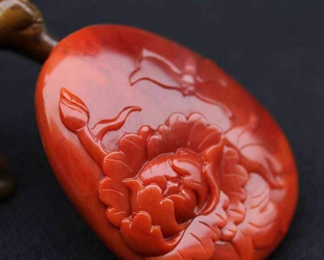 南紅錦紅是什么？如何保養南紅錦紅瑪瑙