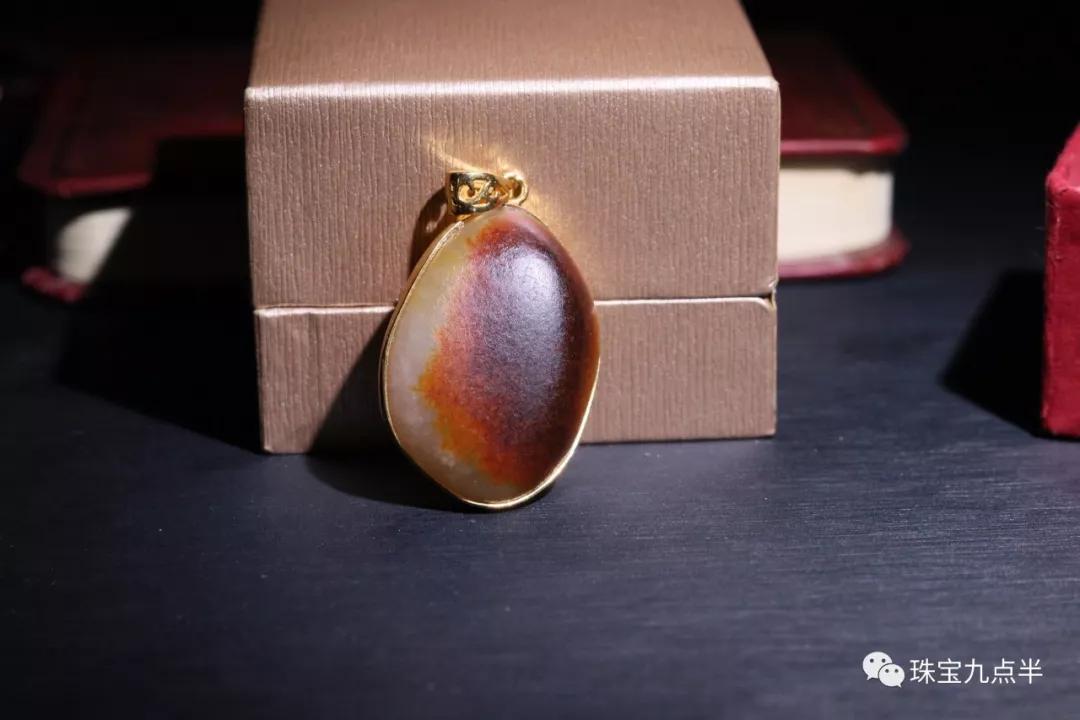 紅皮籽料價格【一克萬元的紅皮籽料，你覺得值嗎？】
