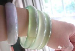 女人戴手鐲的寓意！女性佩戴手鐲的寓意大全