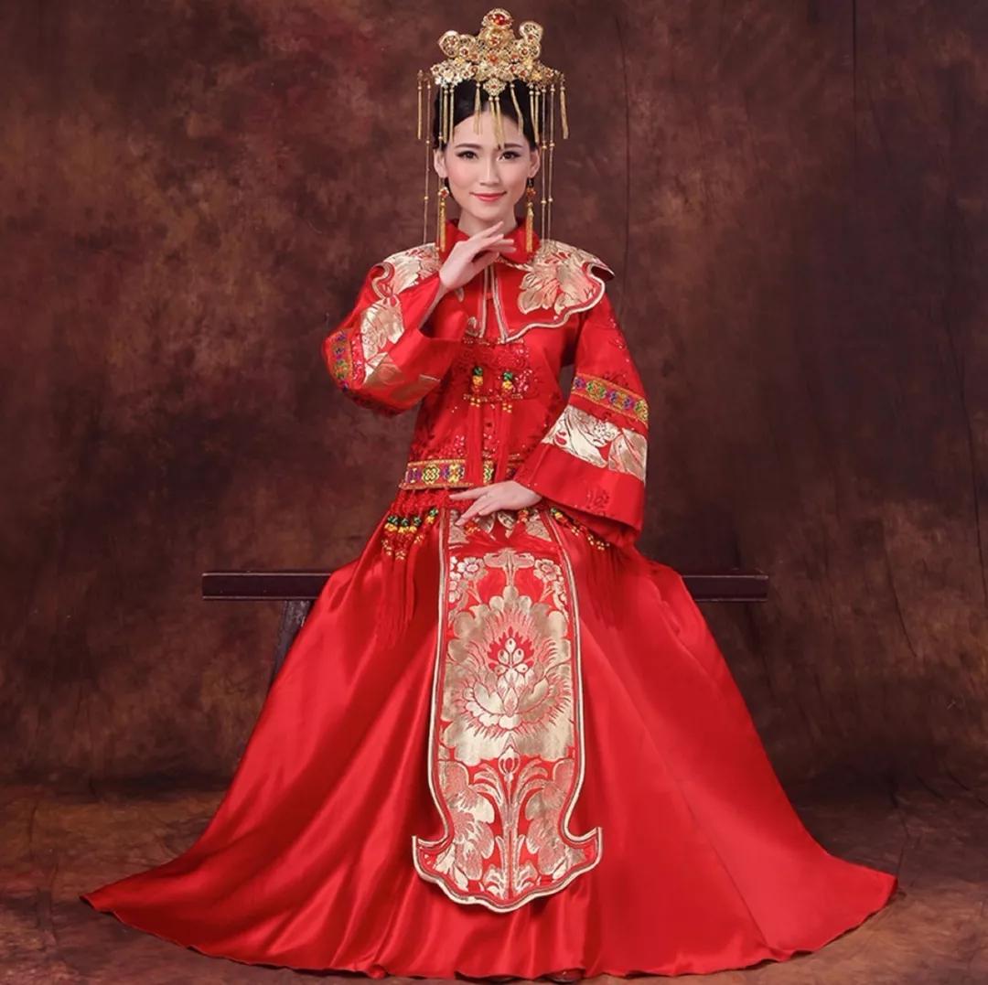 新娘戴80只手鐲出嫁！南北方的婚嫁珠寶有什么差異？