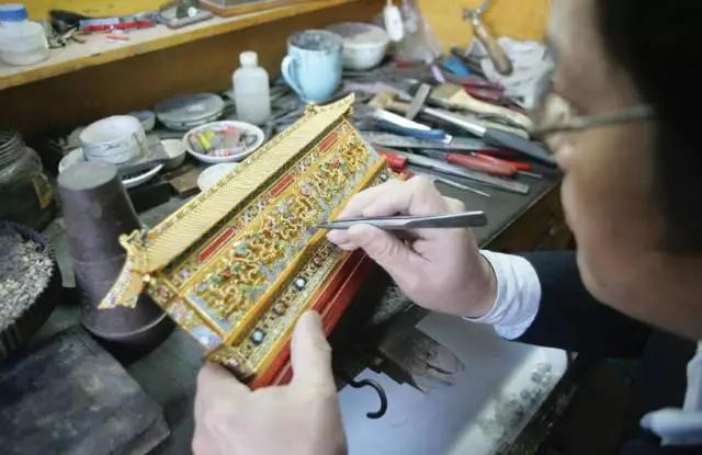 花絲鑲嵌圖片-花絲鑲嵌工藝圖片