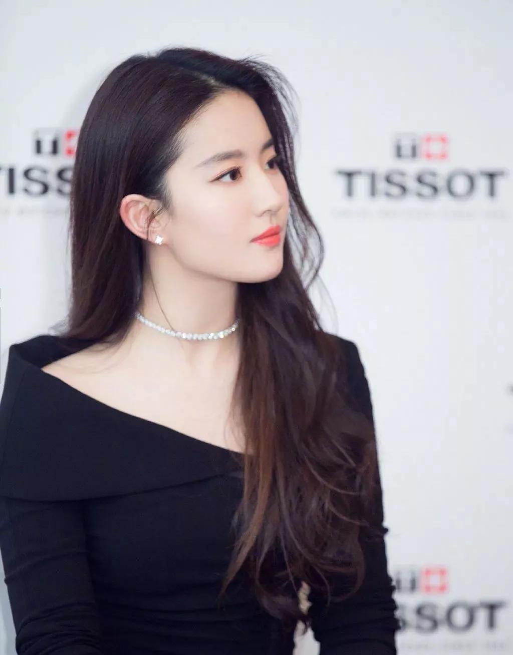 為什么有的人戴大耳環？大耳環適合什么臉型