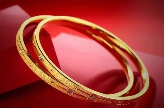 黃金實心手鐲怎么挑選？適合年輕人的黃金手鐲