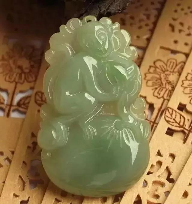 各種吊墜的寓意-吊墜寓意大全