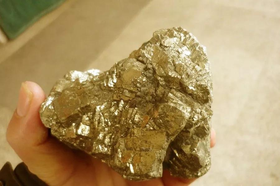 吞金真的會死嗎？黃金有毒？黃金的7大常見誤區！(收藏版)
