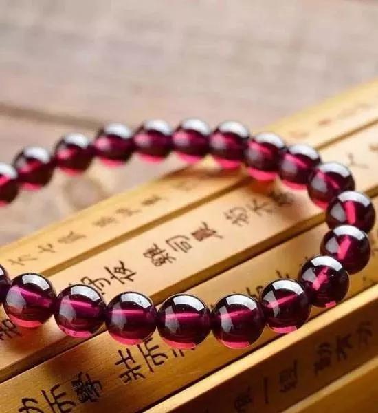 石榴石種類圖片大全-沙弗萊寶石介紹