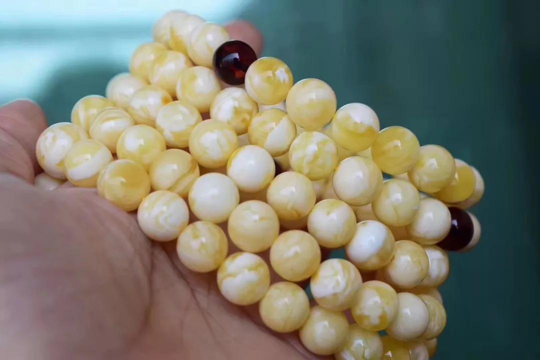 天然蜜蠟什么樣的最好？怎樣辨別蜜蠟的好壞