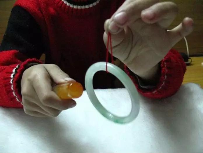 怎么鑒別珠寶的真假？網傳這土方法，不要相信