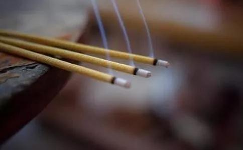 亂擺佛像，招野鬼！家中供佛有禁忌，不管信不信都要知道！