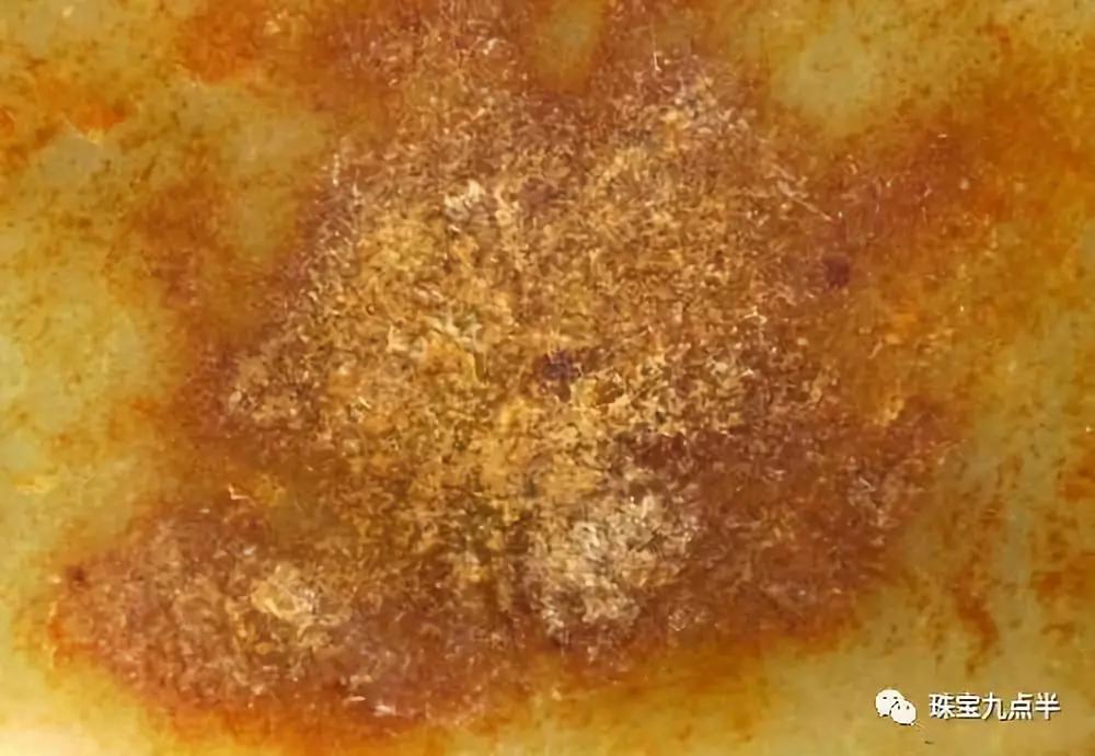  和田籽料如何鑒別方法!解密皮色造假：教你識別籽料的二上皮和原皮色！
