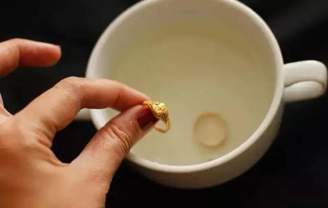 珠寶首飾臟了怎么清洗？珠寶首飾清洗保養