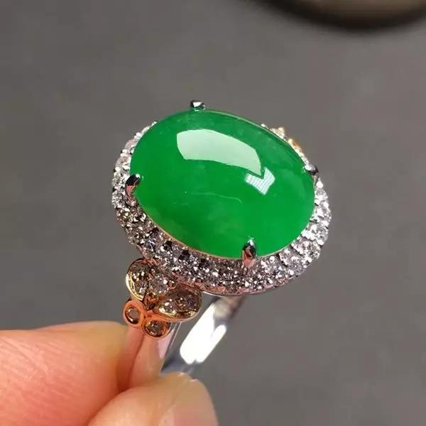 翡翠鑲嵌款式，你買對了嗎？翡翠鑲嵌注意事項