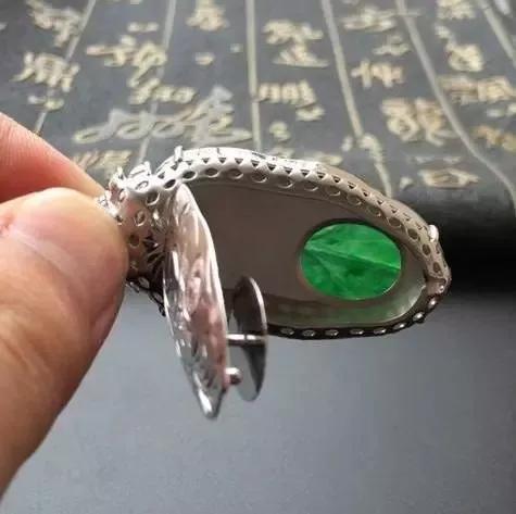 翡翠鑲嵌款式，你買對了嗎？翡翠鑲嵌注意事項