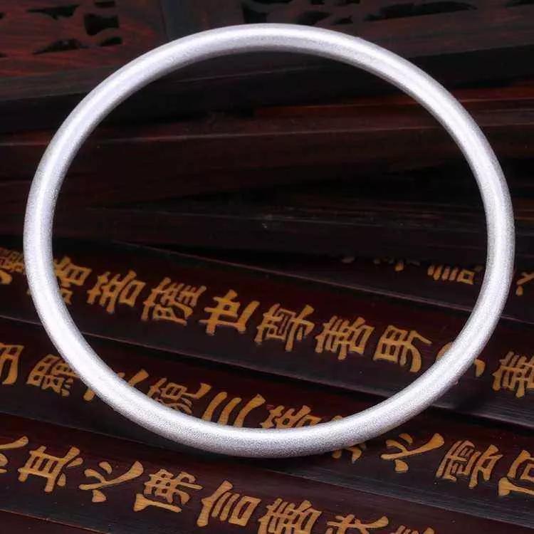 銀飾的工藝都有哪些？銀飾便宜貨，戴了太丟人？用這個方法改進，就能升值、傳世當傳家寶