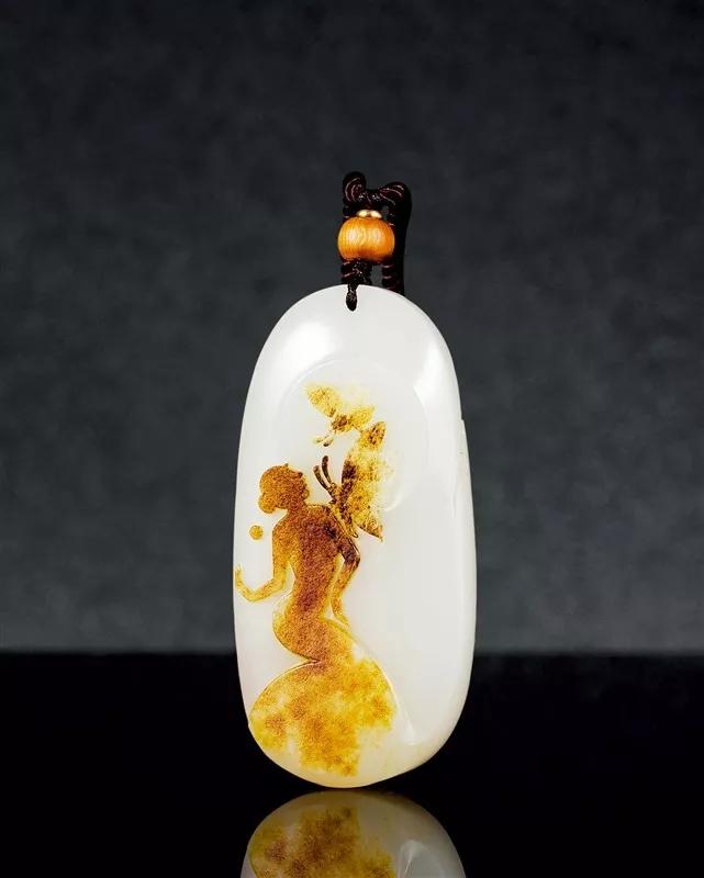 土豪朱一旦坐地鐵，樸實無華的有錢人怎么戴珠寶？