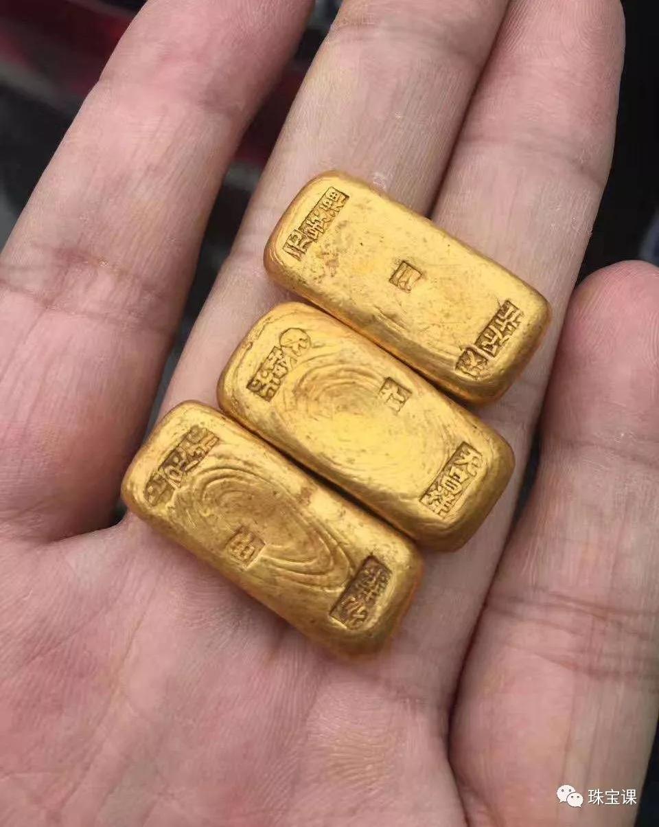黃金越老越值錢？家里的老黃金應該賣掉嗎