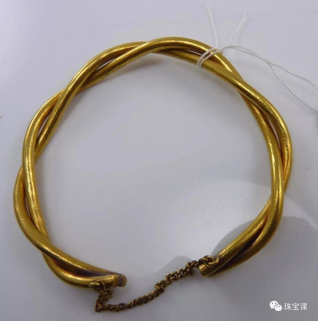 黃金越老越值錢？家里的老黃金應該賣掉嗎