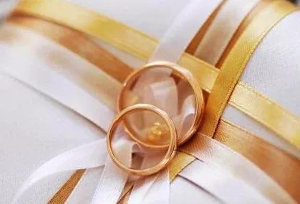 黃金、鉑金鉆戒戴久了，不如以前亮？一招讓它再“閃”起來！