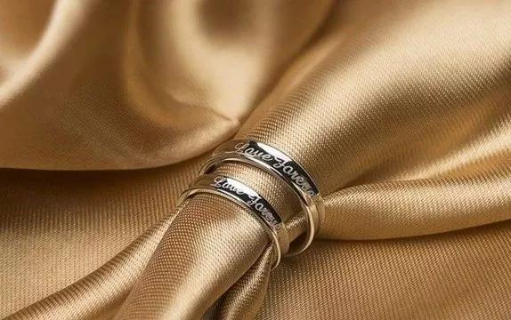 黃金、鉑金鉆戒戴久了，不如以前亮？一招讓它再“閃”起來！