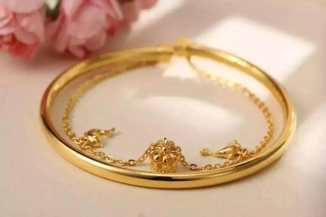 糾結！金手鏈、金手鐲到底該買哪一個？看完秒選~