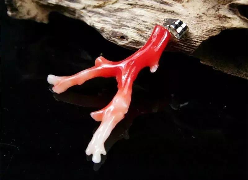 這10種首飾不能24小時天天戴！連洗澡做飯時都不摘下，等著壞吧！
