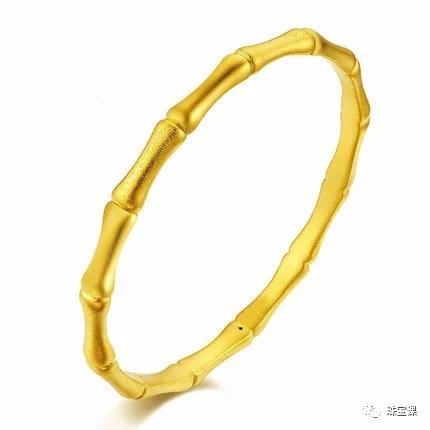 黃金手鐲花紋寓意大全 | 陳妍希與胡杏兒中式婚禮最惹眼！