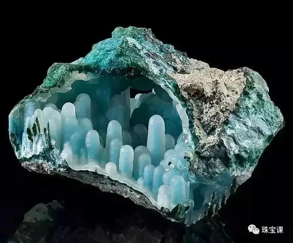 鳳凰石哪種顏色好？鳳凰石和孔雀石的區別