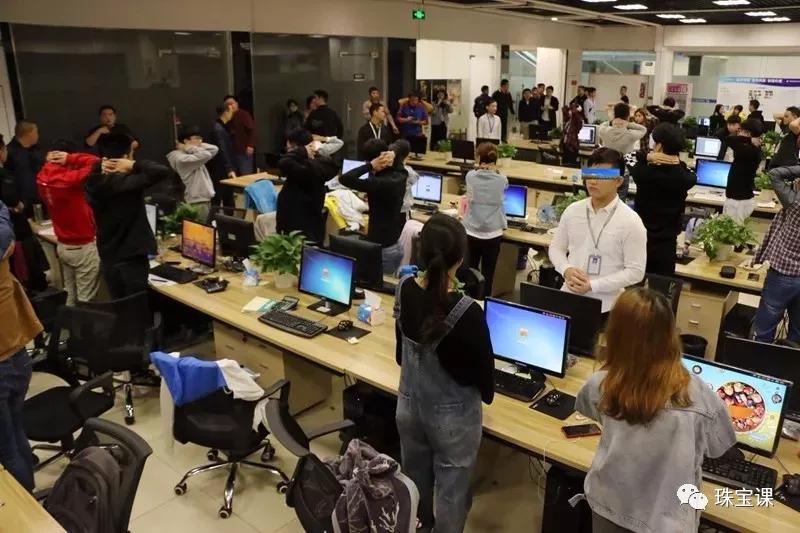 這些售價千元的“開光”飾品，成本不到10塊