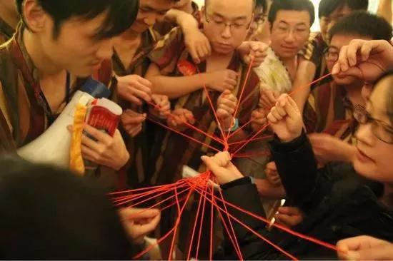 紅繩只有青樓女子才戴？千萬別信！腳鏈、腰鏈的禁忌其實是…