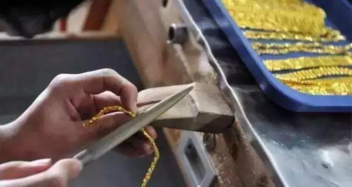 金價才401，回收價420？商家貼錢回收？