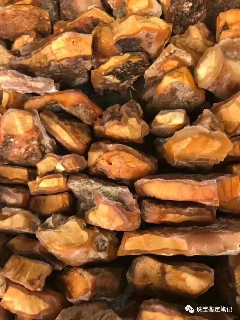 一則壓制斜頑輝石仿緬甸黃玉的檢測案例