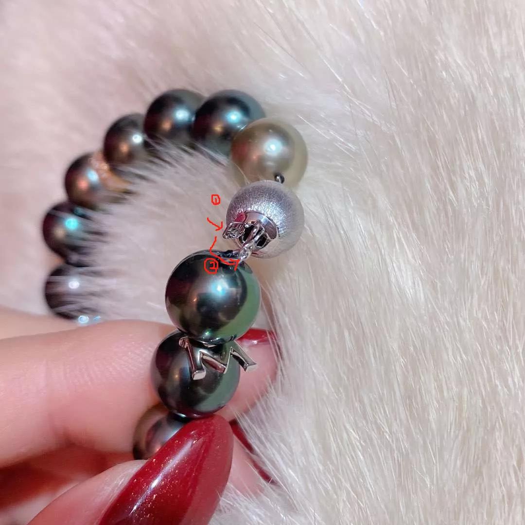 周x福的金項鏈竟能被磁鐵吸起來？難道真的產品有問題？
