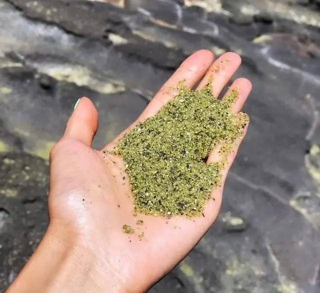 世界最美的“寶石海灘”，遍地都是寶石，你撿不撿？