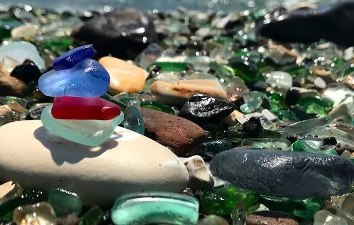 世界最美的“寶石海灘”，遍地都是寶石，你撿不撿？
