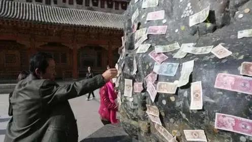 經期、懷孕不能進寺廟？給佛像拍照減壽？99%的人都不懂拜佛規矩！
