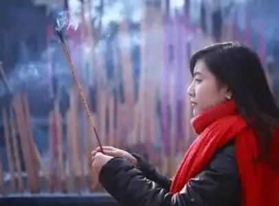 經期、懷孕不能進寺廟？給佛像拍照減壽？99%的人都不懂拜佛規矩！