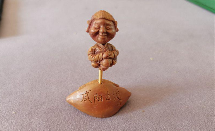 玩家用核桃雕出水滸108將，讓核桃身價翻倍！