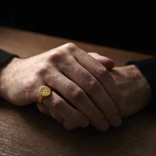 型男佩戴什么首飾好？項鏈、戒指？