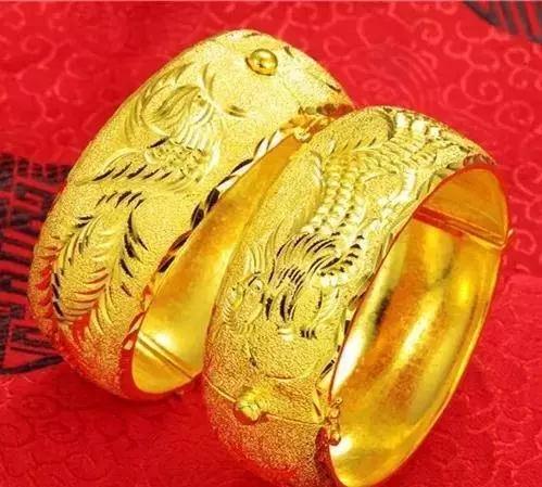 黃金手鐲圖案大全，花3分鐘看完你就全知道！