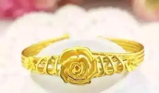 黃金手鐲圖案大全，花3分鐘看完你就全知道！
