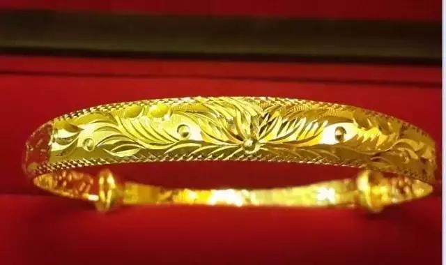 黃金手鐲圖案大全，花3分鐘看完你就全知道！