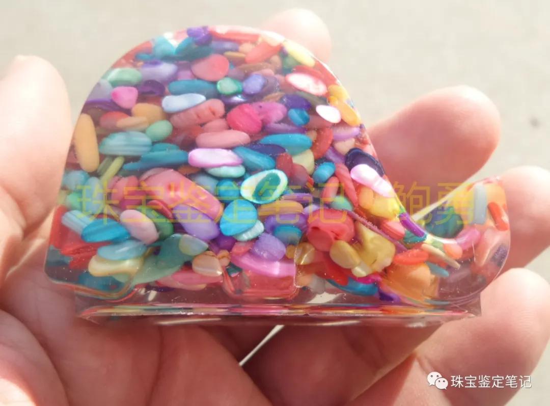 創新or造假?“塑料果凍珠寶”帶來的思考........