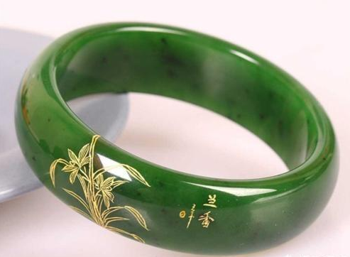 在彭州玉手鐲有裂痕會怎么樣？