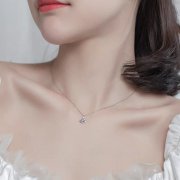 20多歲的女孩子推薦什么項鏈飾品？
