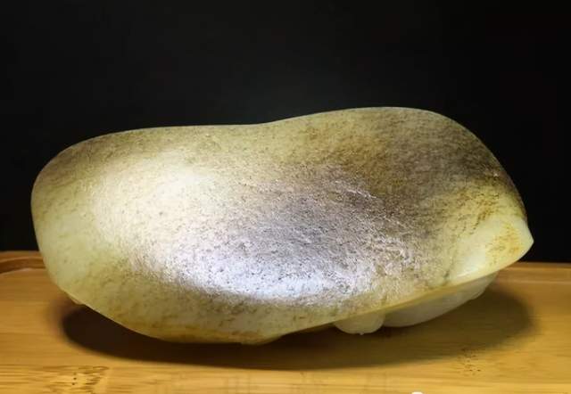 花900元得了塊梨皮石，是撿大漏了嗎？